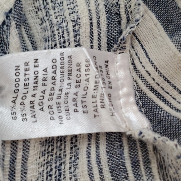 SZ. MEDIUM WOMAN'S UMGEE TOP - Picture 6 of 7